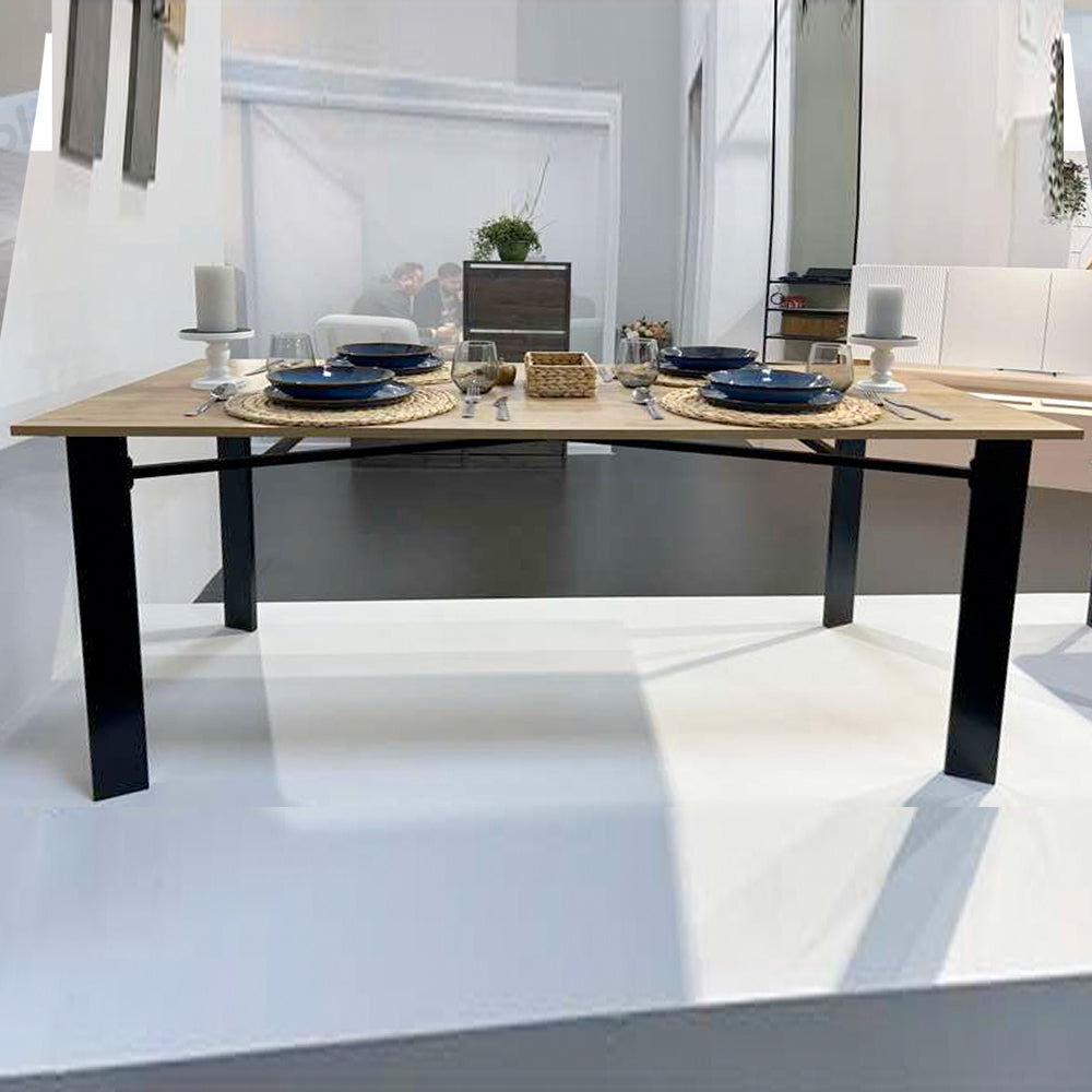 Table à manger en bois ETERNA 160 cm - Structure en métal
