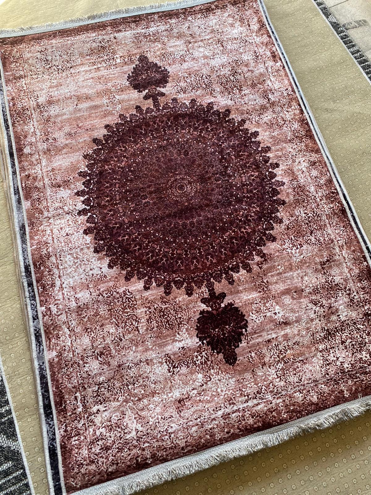 Tapis classique imprimé INDU - Chambre salon et séjour